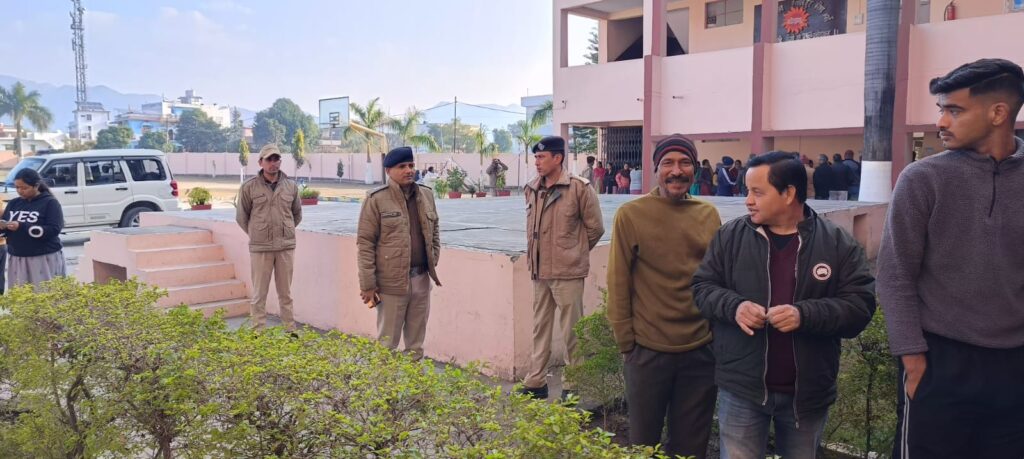 वरिष्ठ पुलिस अधिकारियों द्वारा लगातार भ्रमणशील रहते हुए सुरक्ष व्यवस्थाओं का लिया जा रहा जायजा