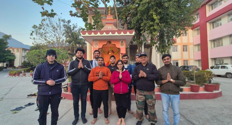 बसंत पंचमी के शुभ अवसर पर सरस्वती पूजा एवं प्रसाद वितरण का भव्य आयोजन*