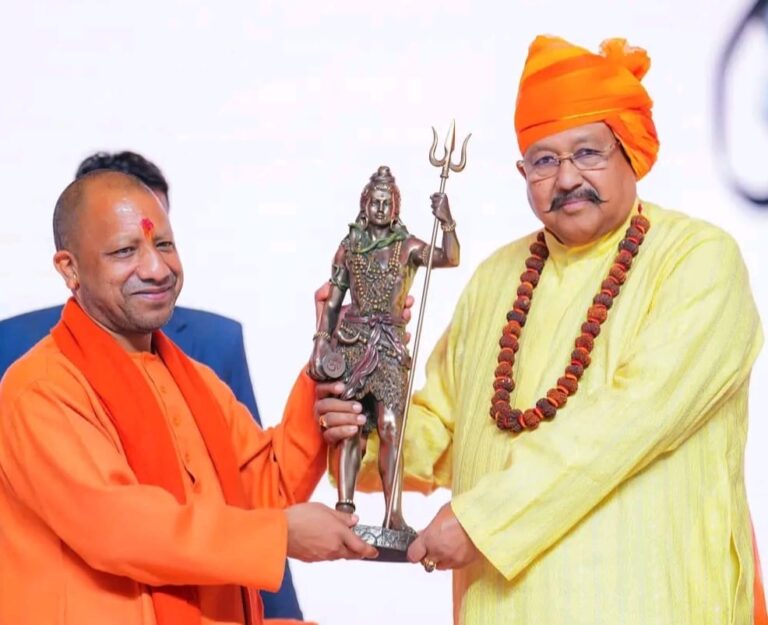 मंत्री सतपाल महाराज ने महाकुंभ के अंतिम अमृत स्नान पर्व बसंत पंचमी पर सकुशल स्नान संपन्न कराने के लिए मुख्यमंत्री का आभार व्यक्त
