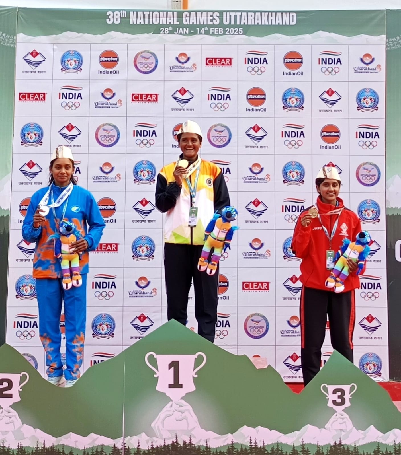 दूसरे दिन भी फूलचट्टी में गंगा की लहरों में खिलाड़ियों ने दिखाए करतब