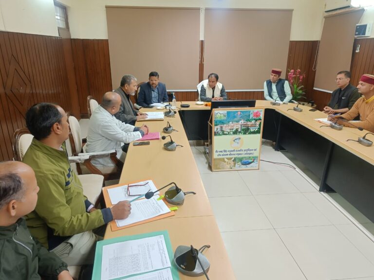 चारधाम यात्रा के मुख्य पड़ाव स्थल मेडिकल कॉलेज को बनाया जायेगा बेहतर