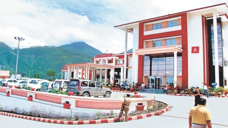 चिकित्सा शिक्षा निदेशक ने प्राचार्यो को भेजी 19 चिकिसकों की सूची