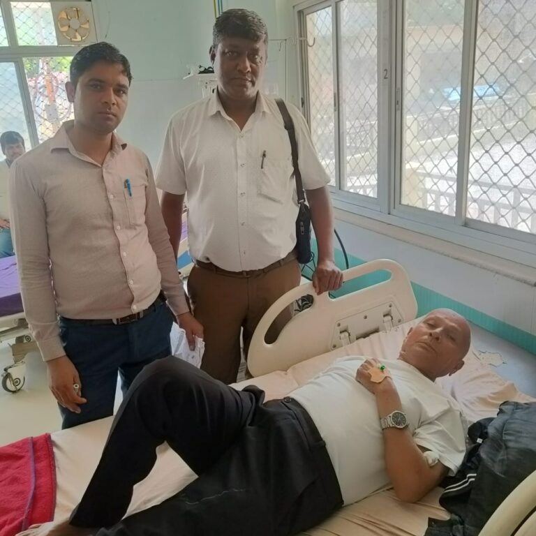 रविवार को परिजन के पहुंचने पर मरीज की स्थिति सामान्य होने पर जताया डॉक्टरों का आभार