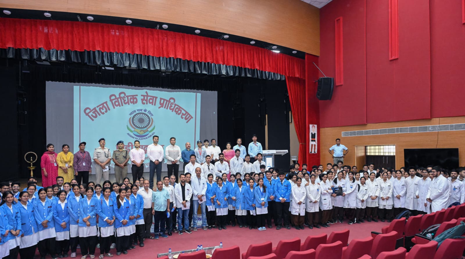 सचिव जिला विधिक सेवा प्राधिकरण पौड़ी गढ़वाल अकरम अली द्वारा वीर चन्द्र सिंह गढ़वाली मेडिकल कॉलेज, श्रीनगर पौड़ी गढ़वाल में विधिक साक्षरता एवं जागरूकता शिविर का आयोजन किया गया, साथ ही महिला थाना श्रीनगर एवं बेस अस्पताल श्रीकोट का भी निरीक्षण किया गया।