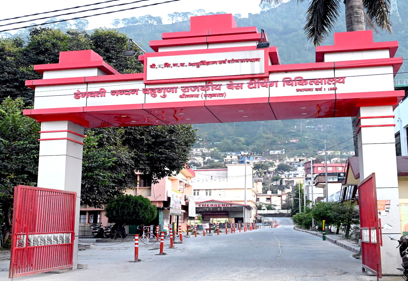 दून अस्पताल के कार्डियोलॉजिस्ट डॉ. अमर उपाध्याय पहुंचेगे