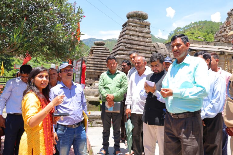 मंदिर के संरक्षण, सौंदर्यीकरण व मूलभूत सुविधाओं को लेकर दिये आवश्यक दिशा-निर्देश