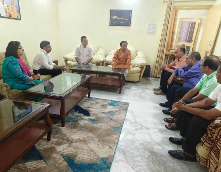 इमरजेंसी वार्ड में सीनियर डॉक्टर की अनिवार्य उपस्थिति, स्वच्छता व्यवस्था में सुधार के निर्देश