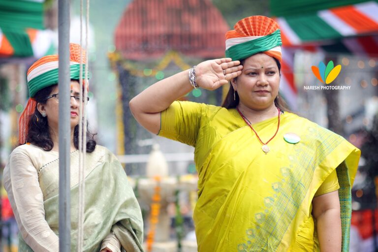 5 साल बाद स्वतंत्रता दिवस के दिन फिर गुलज़ार हुआ गोला बाजार, स्वतंत्रता दिवस पर निकली भव्य परेड व झांकियां