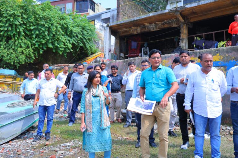 श्रद्धालुओं की सुविधा सर्वोपरि : अर्ध कुंभ की तैयारियों पर जिलाधिकारी का फोकस