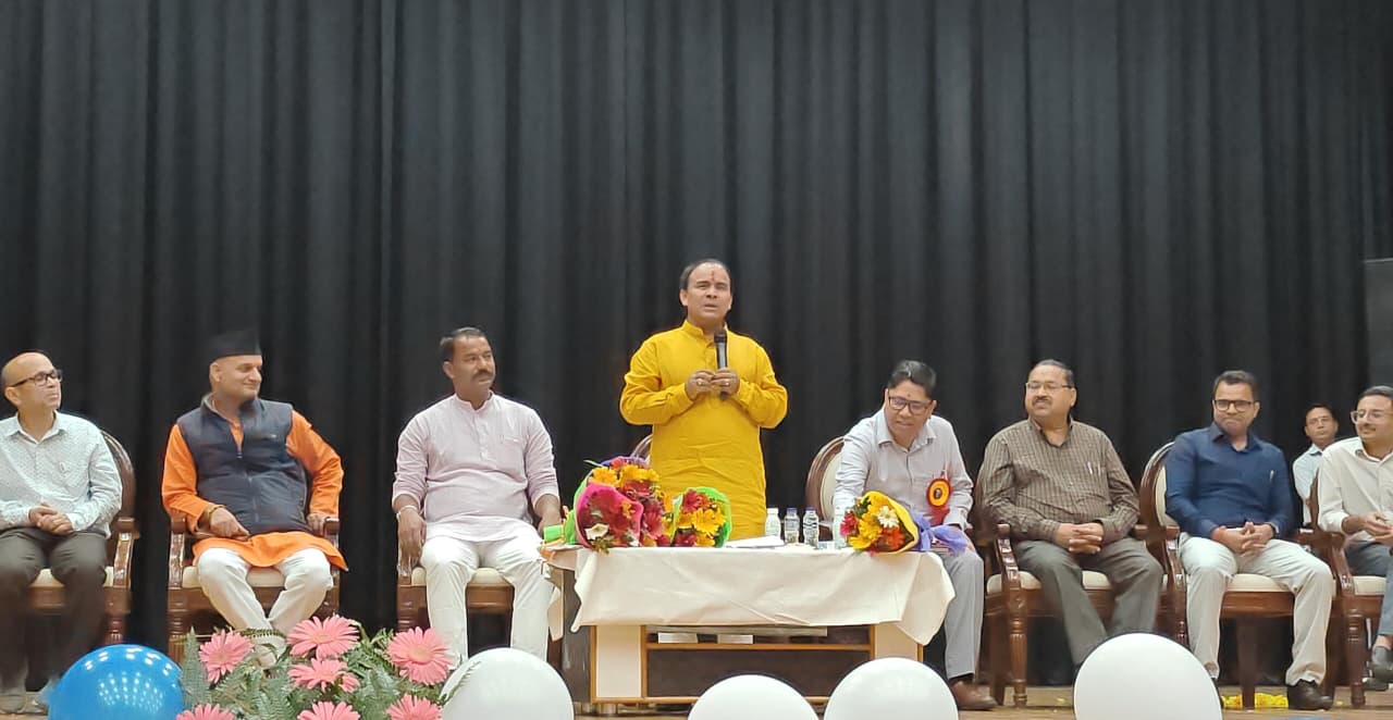 हर मेडिकल कॉलेज के हॉस्टल में बनेगा रीडिंग रूम, 24 घंटे खुली रहेगी लाइब्रेरी