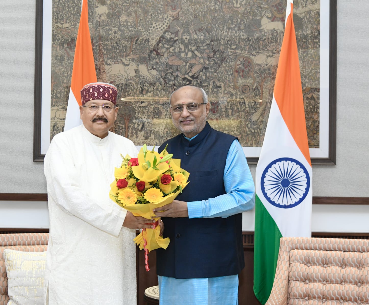 प्रदेश पर्यटन, लोक निर्माण, सिंचाई, पंचायती राज, ग्रामीण निर्माण, जलागम, धर्मस्व एवं संस्कृति मंत्री सतपाल महाराज ने उपराष्ट्रपति सी.पी.राधाकृष्णन से शिष्टाचार भेंट कर उन्हें दीपावली की शुभकामनाएं देते हुए उत्तराखंड आने का न्यौता दिया है।