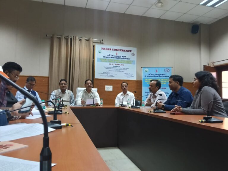 हेमवती नंदन बहुगुणा गढ़वाल विश्वविद्यालय के भूगोल विभाग द्वारा भारतीय भूगोलवेत्ताओं के संस्थान (आईआईजी) का 46वाँ वार्षिक अधिवेशन एवं डायनेमिक अर्थ, फैजाइल एनवायरनमेंट एंड पाथ टू क्लाइमट रिज़िलिएँट सॉसायटी विषय पर अंतरराष्ट्रीय सम्मेलन का शुभारंभ कल (आज) शुरू होगा।