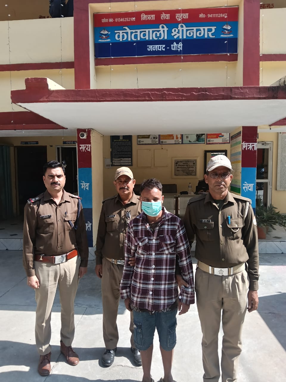 "महिला सुरक्षा सर्वोच्च प्राथमिकता: जानलेवा हमला करने वाले आरोपी पर पौड़ी पुलिस का कड़ा एक्शन"।