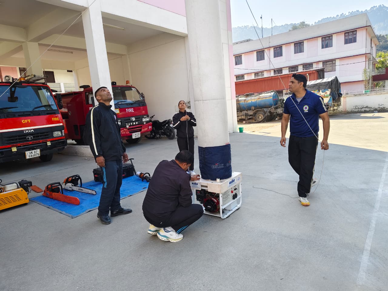 किसी भी आपदा या आपात की स्थिति में त्वरित कार्यवाही और उपकरणों के सही संचालन का कार्मिकों द्वारा किया मॉक अभ्यास