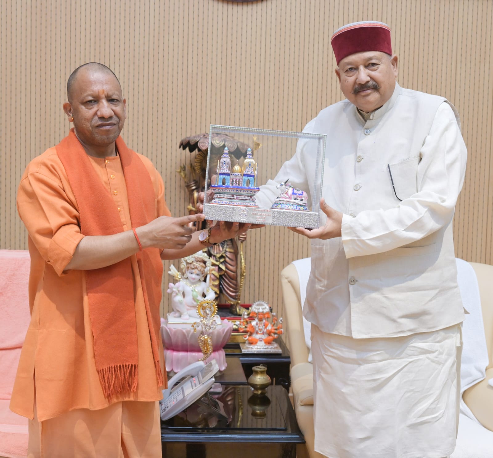 इकबालपुर नहर के निर्माण, बनबसा बैराज की मरम्मत, शुक्रताल सहित कई विषयों पर चर्चा