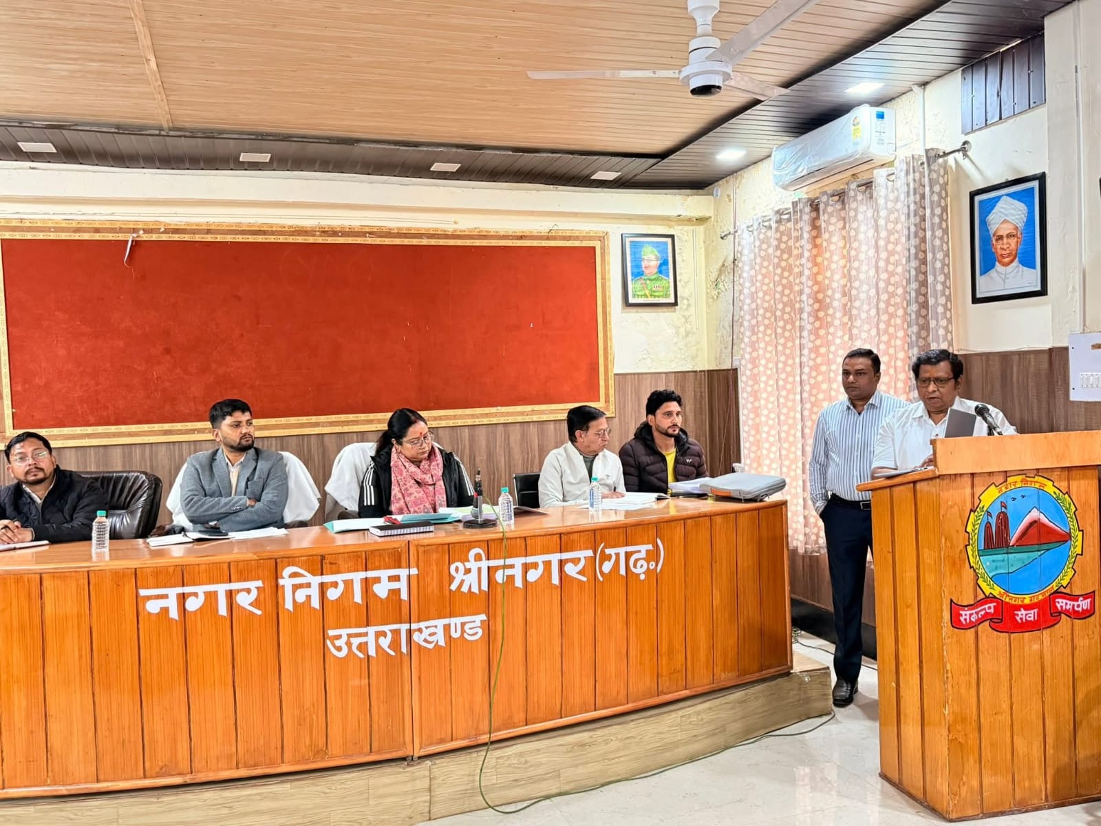 श्रीनगर बनेगा सोलर सिटी - मेयर आरती भंडारी मुख्यमंत्री की घोषणा पर अमल शुरू