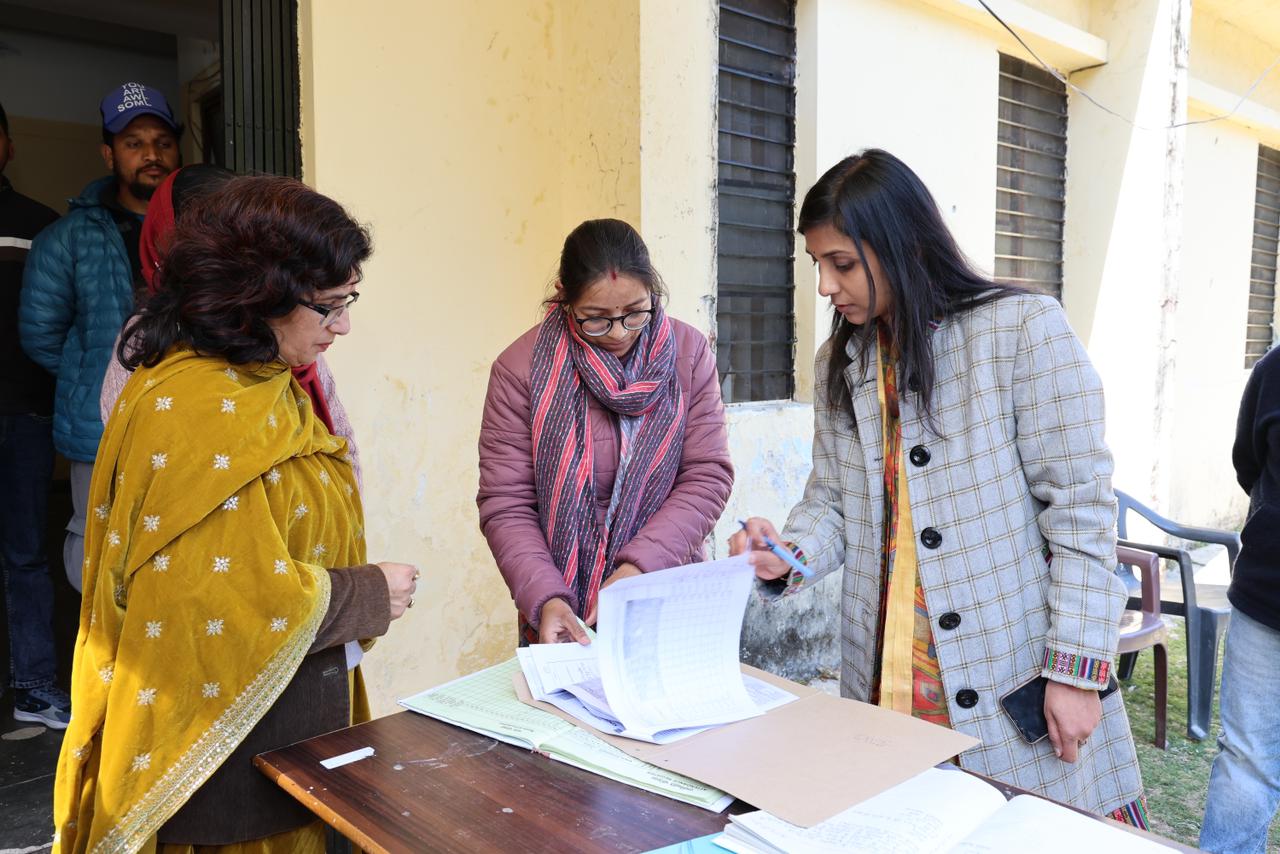 अभिलेखों के उचित रखरखाव तथा दौरों की अग्रिम रूप से जानकारी देने के निर्देश