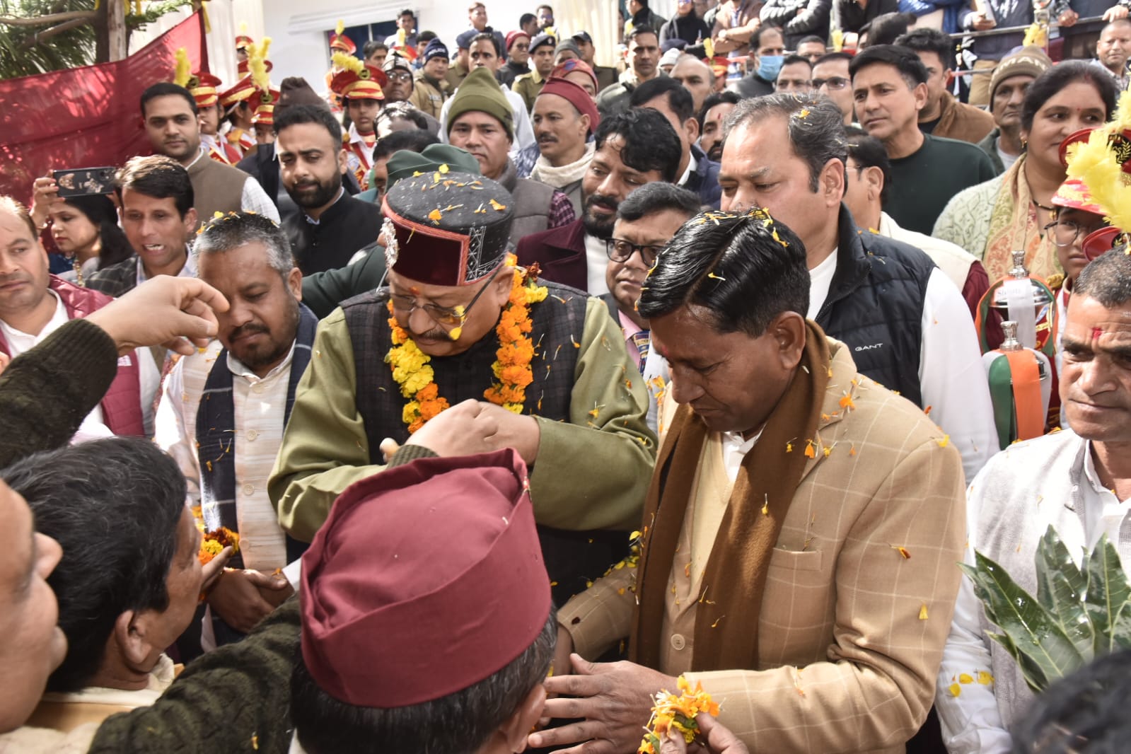 महाराज ने घनसाली को दी तेरह करोड एक लाख बयालीस हजार की योजनाओं की सौगात