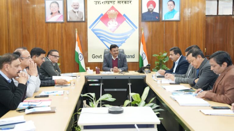 मुख्य सचिव आनंद बर्धन की अध्यक्षता में उत्तराखंड में रोपवे परियोजनाओं के विकास, क्रियान्वयन, संचालन एवं रखरखाव से संबंधित विभागों, हितधारकों तथा पीपीपी कंपनियों के साथ प्रथम बोर्ड बैठक आयोजित की गई।