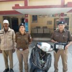 नम्बर प्लेट हटाकर चला रहा था चोरी की स्कूटी, मौज-मस्ती के लिए करता था वाहन चोरी