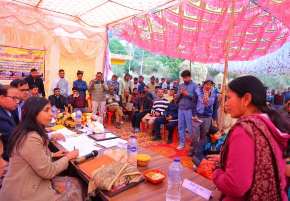 जन-जन की सरकार, जन-जन के द्वार: पौड़ी की 102 न्याय पंचायतों में शिविर, 15 हजार से अधिक लोगों तक पहुँचा योजनाओं का लाभ