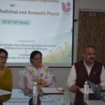 हिमालयी क्षेत्र की बहुमूल्य वनस्पति संपदा को बचाने और आधुनिक तकनीक से किसानों की आय बढ़ाने के उद्देश्य से श्रीनगर में एक महत्वपूर्ण पहल की गई है।