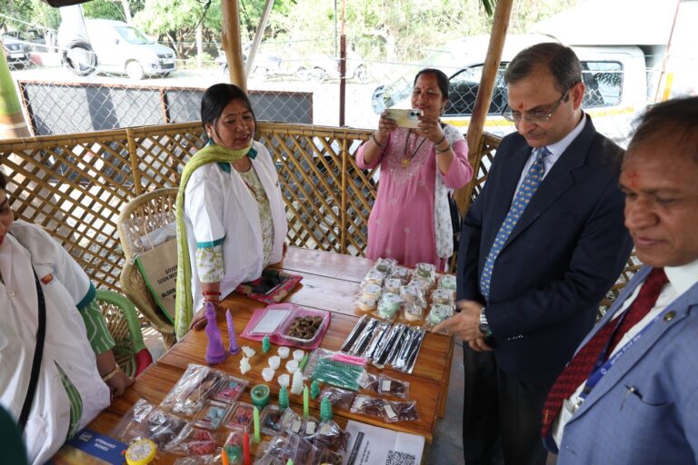#RBIGovernor #SanjayMalhotra #FinancialLiteracy #DehradunNews #SHG #CrisilFoundation #BankingAwareness #UttarakhandUpdate