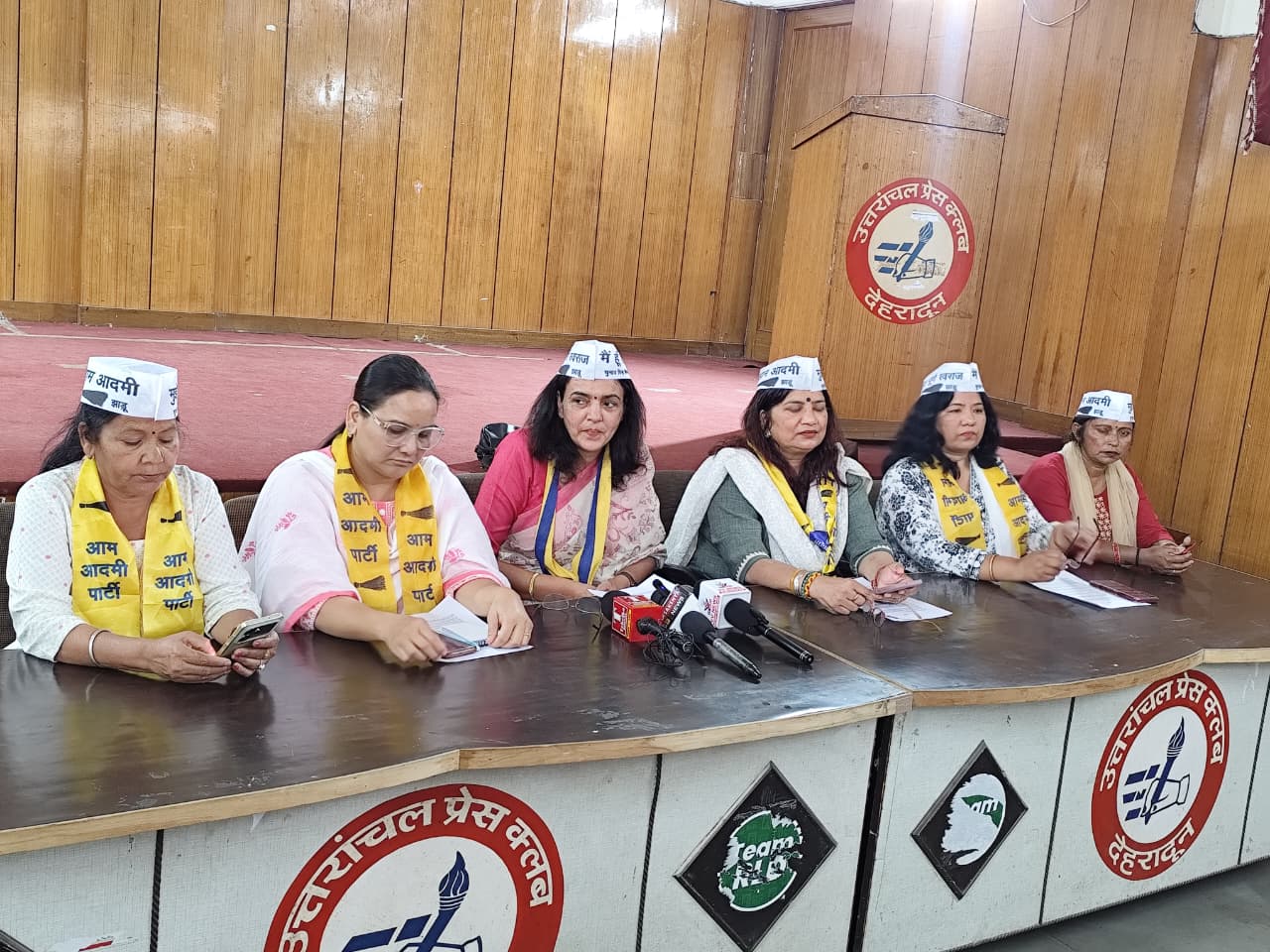 #AAPUttarakhand #WomenReservation #NariShakti #PushkarSinghDhami #UCC #UttarakhandPolitics #Election2027 #UmaSisodia