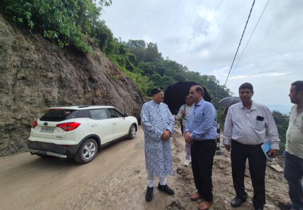 : #SatpalMaharaj #MussoorieRoad #PaniWalaBend #PWDUttarakhand #BridgeConstruction #HimwantPatrika #UttarakhandNews #DehradunMussoorieRoad