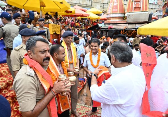 #KanwarYatra2026 #Haridwar #MayoorDixit #NavneetSinghBhullar #MahantRavindraPuri #SatyaKiGunj #UttarakhandNews #HarKiPauri